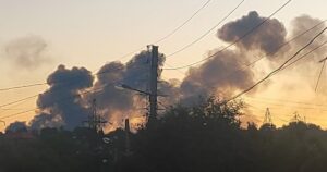 Харків під вогнем: Нічна атака дронів залишила місто з пожежами та невизначеністю