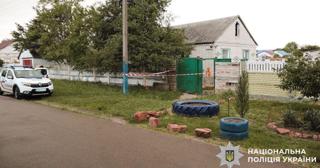 Ножове поранення під Києвом — у Колонщині під час сварки загинув чоловік, жінку затримали — Київ Ножове поранення під Києвом — у Колонщині під час сварки загинув чоловік, жінку затримали — Київ
