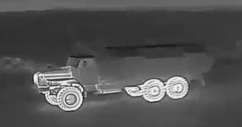 Дрони ГУР – на Запорізькому напрямку скасували маршрути постачання РФ до Криму – відео — Укрaїнa Дрони ГУР – на Запорізькому напрямку скасували маршрути постачання РФ до Криму – відео — Укрaїнa