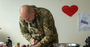 Нові Контракти для Військових: Чесні Умови та Відстрочка для Фахівців Тилу