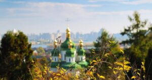Зміна погоди в Києві: тепло, але не без “сюрпризів”! Дізнайтеся, чого очікувати 4 червня