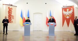 Україна захищає Польщу: Зеленський про мову ворожнечі, подарунок Навроцького та небезпечний фінал політичної боротьби