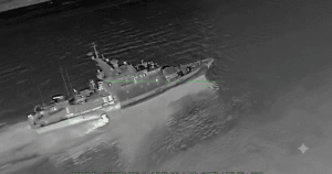 СБС "мінуснули" ворожий корабель "Світляк" та спалили російський "Панцир" (відео)