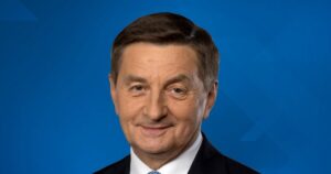 Скандал між Україною та Польщею: ще троє польських політиків відмовилися від державних нагород — Світ