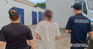 Жорстоке катування 5-річного сина руків’ям сокири: мати на Одещині постане перед судом