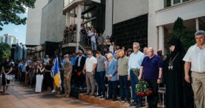 Меморіал Героїв-Студентів в Одесі: Пам’ять, Що Веде Крізь Хмари до Вічності