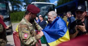 Новий День Перемоги: 160 Героїв Повернулися Додому з Російського Полону!