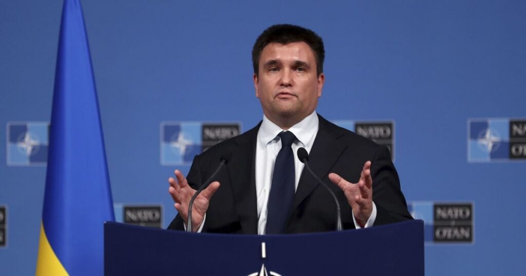 Скандал з Польщею через орден для Зеленського - Клімкін побачив тривожну тенденцію, заява — Політика Скандал з Польщею через орден для Зеленського - Клімкін побачив тривожну тенденцію, заява — Політика