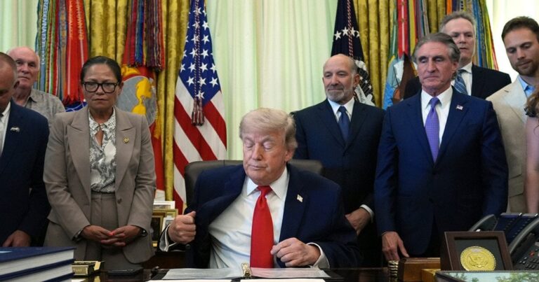 КОЛИ ЗАКІНЧИТЬСЯ ВІЙНА З ІРАНОМ: НЕОЧІКУВАНИЙ АНОНС ТРАМПА ТА ЩО ЦЕ ОЗНАЧАЄ ДЛЯ СВІТУ