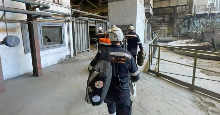 Жахлива трагедія у Кривому Розі: рятувальники витягли тіло загиблого гірника з 210-метрової глибини