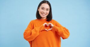 Сонцезахисний крем — як обрати SPF 30+ і чому кореянки наносять його щодня — Різне