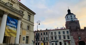 Прапор України в Любліні — чому його зняли з ратуші після рішення Зеленського про УПА — Світ