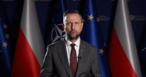 Назва Герої УПА — міністр оборони Польщі просить Україну переглянути рішення — Укрaїнa