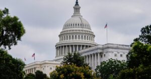 США ухвалюють закон для прискорення поставок боєприпасів Україні та стимулювання оборонної промисловості