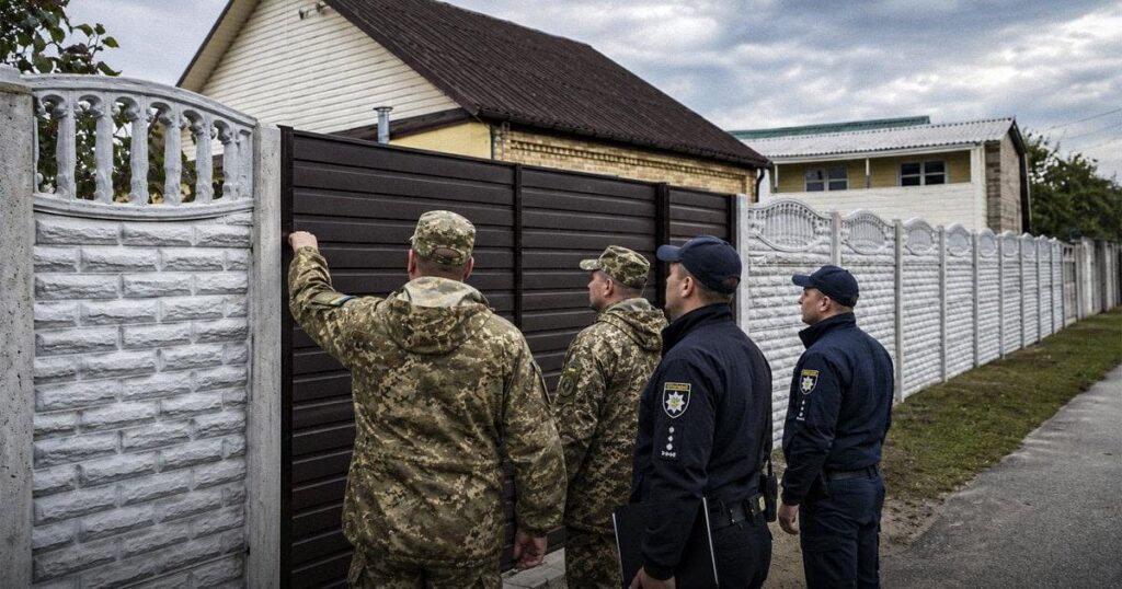 ТЦК затримали батька-вихователя, який утримує 8 дітей: як відреагував Лубінець — Укрaїнa ТЦК затримали батька-вихователя, який утримує 8 дітей: як відреагував Лубінець — Укрaїнa
