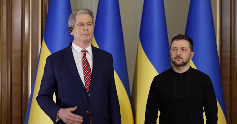 Скандал в Овальному кабінеті: Як фінансист США налаштовував Трампа проти Зеленського