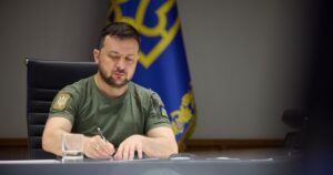 Зміна Вищого Військового Керівництва України: Призначення Драпатого та Скибюка