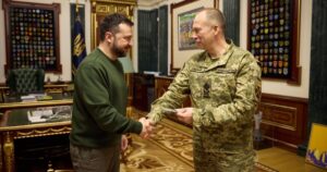 Розмова Зеленського: Які рішення щодо армії та переговорів з РФ?