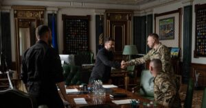 Зустріч Зеленського з Драпатим — президент вдруге за два дні говорив із генералом — Укрaїнa