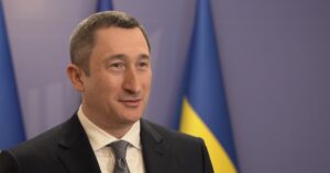Суд пом’якшив запобіжний захід для Олексія Чернишова: більше не носитиме електронний браслет