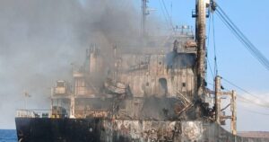 Трагедія біля Одеси: Росія атакувала судно з зерном, загинули моряки