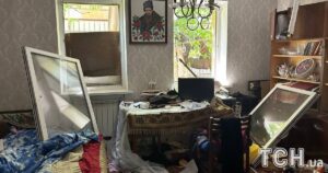 Вигорілі дотла вулиці та шоковані мешканці: який вигляд має Вишневе після удару РФ (фото, відео)