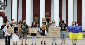 Мітинги охопили Україну через відставку Федорова — міністр відреагував — Укрaїнa