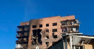 Окупанти скинули 9 бомб на українське місто: є "прильоти", жертви і багато поранених (фото)