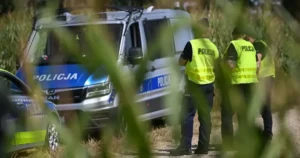 Напад на поліцейських у Варшаві: чоловік із мачете та кастетами поранив трьох правоохоронців