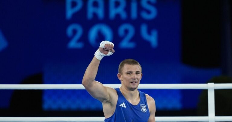 Олімпійський чемпіон Олександр Хижняк проведе бій у андеркарді Джошуа в Саудівській Аравії