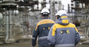 За тиждень ДТЕК повернув світло 300 тисячам родин після ворожих обстрілів — Укрaїнa