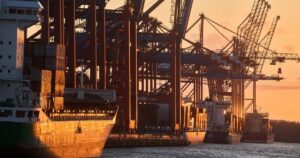Росія перекрила морські шляхи до Азовського моря: наслідки для зернового ринку