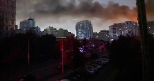У російському Бєлгороді після нічної атаки спалахнули пожежі та виникли перебої зі світлом і водою