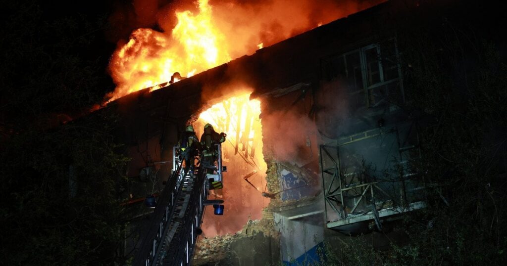 Новини Запоріжжя сьогодні - через обстріл загинуло двоє людей — Укрaїнa Новини Запоріжжя сьогодні - через обстріл загинуло двоє людей — Укрaїнa