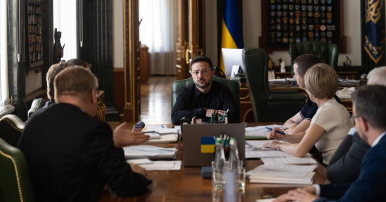 Відносини Україна-Польща: Зеленський анонсував 5 кроків та відкриття архівів СБУ