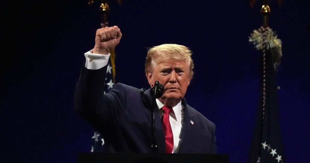 Трамп про Зеленського — відбудова України та натяк на інтерес США до ресурсів — Укрaїнa Трамп про Зеленського — відбудова України та натяк на інтерес США до ресурсів — Укрaїнa