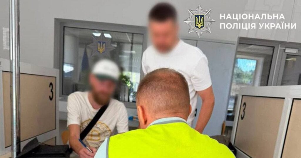 Жорстоке поводження з собакою – у Києві чоловіку оголосили підозру після трагедії на балконі — Укрaїнa Жорстоке поводження з собакою – у Києві чоловіку оголосили підозру після трагедії на балконі — Укрaїнa