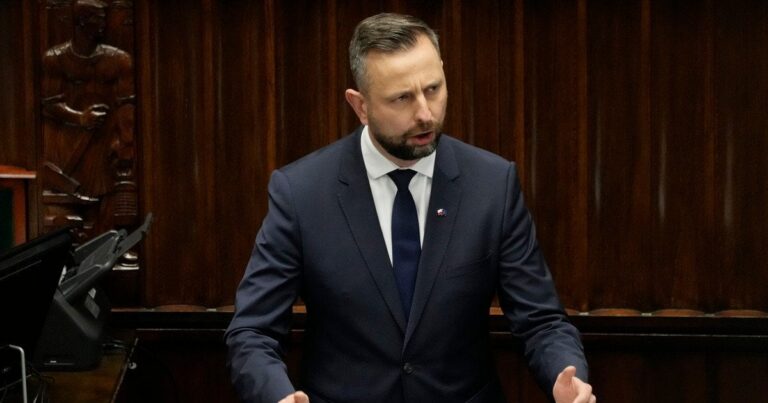 Польща: Скорочення допомоги Україні – це відірвані від реальності заклики, що посилюють загрозу для Європи