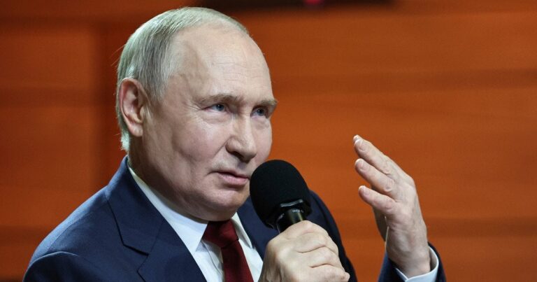 Блогери проти Кремля: Чому Путін втрачає контроль над пропагандою щодо війни в Україні