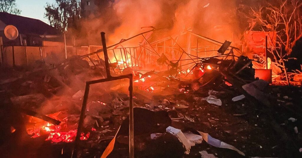 Новини Харківщини сьогодні - після ворожої атаки померла дитина — Укрaїнa Новини Харківщини сьогодні - після ворожої атаки померла дитина — Укрaїнa