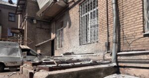 Окупанти влучили в будівлю ОВА — влада повідомила перші деталі