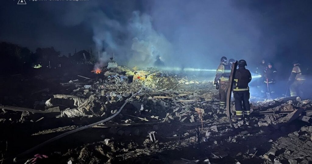 Від будинку нічого не залишилося: який вигляд має місце трагедії у Радушному, де РФ вбила багатодітну родину Від будинку нічого не залишилося: який вигляд має місце трагедії у Радушному, де РФ вбила багатодітну родину