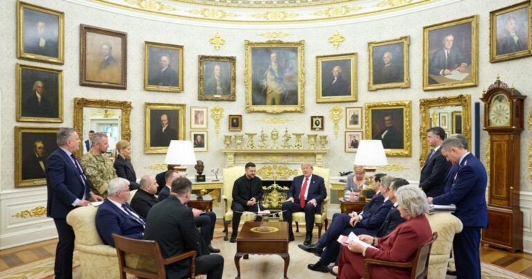 «Великий оптимізм» з Овального кабінету: Подарунок Трампа та враження від зустрічі з Зеленським