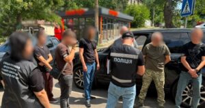 Дизельне паливо в обмін на бронювання: посадовця ТЦК на Одещині викрито на хабарництві