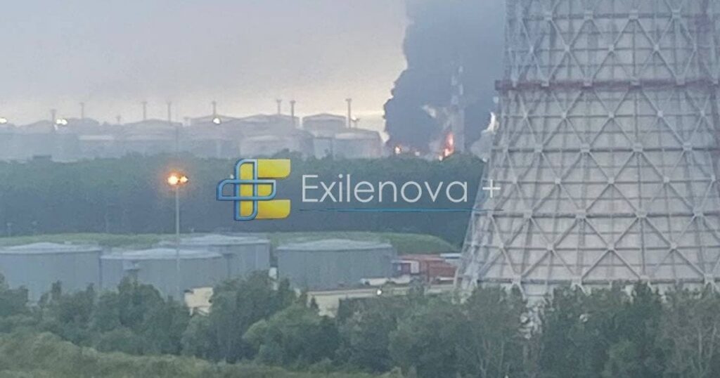 У Санкт-Петербурзі заявили про атаку дронів: повідомляють про пожежу в районі нафтового термінала (фото) У Санкт-Петербурзі заявили про атаку дронів: повідомляють про пожежу в районі нафтового термінала (фото)
