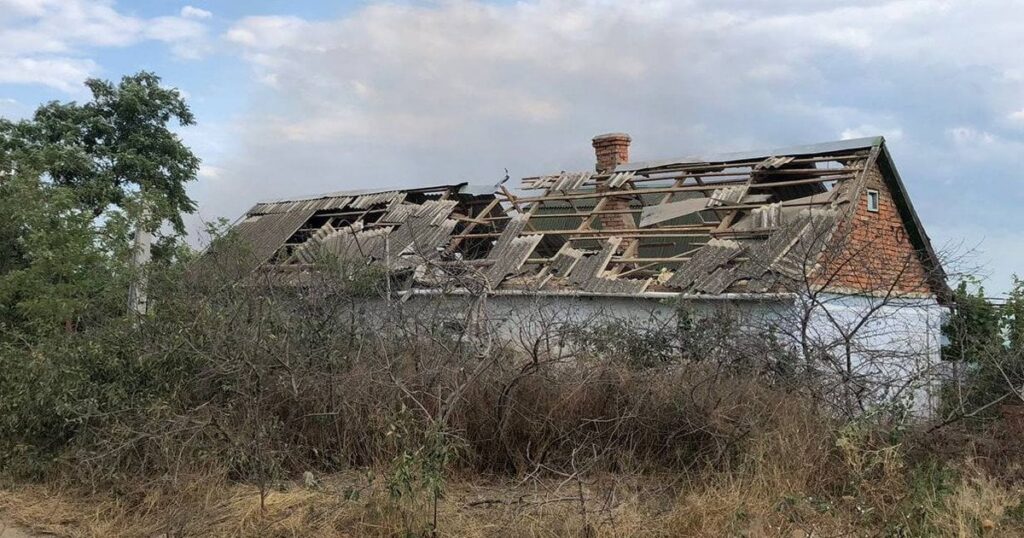 Ракетний удар по Одещині: пошкоджено житлові будинки, поранено майже чотирирічного хлопчика - фото руйнувань — Укрaїнa Ракетний удар по Одещині: пошкоджено житлові будинки, поранено майже чотирирічного хлопчика - фото руйнувань — Укрaїнa