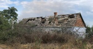 Ракетний удар по Одещині: пошкоджено житлові будинки, поранено майже чотирирічного хлопчика - фото руйнувань — Укрaїнa