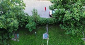 Трагічне падіння трирічної дитини з вікна у Харкові: поліція розслідує обставини