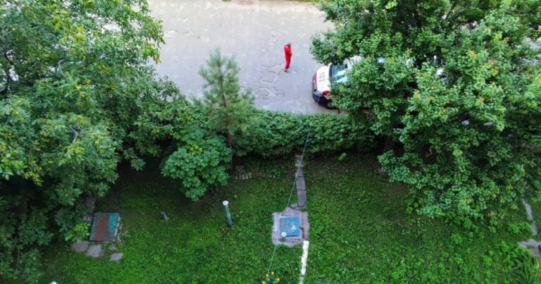 Трагічне падіння трирічної дитини з вікна у Харкові: поліція розслідує обставини