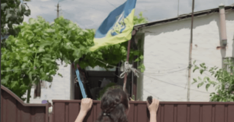 Вбивство братів Мосейчуків: родичі підозрюваного комбрига Лучанова зникли з села